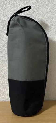 水筒カバー 黒　グレー　保冷