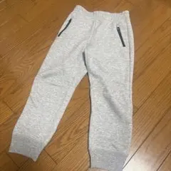 UNIQLO グレー スウェットパンツ 130 ジッパーポケット付き　ユニクロ