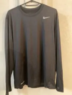 Nike DRI-FIT ロングスリーブTシャツ 黒　ブラック