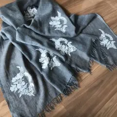 Tara Blanca 手刺繍　ストール　ショール