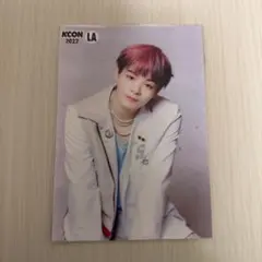 鶴房汐恩 KCON2022LA ファミマ写真