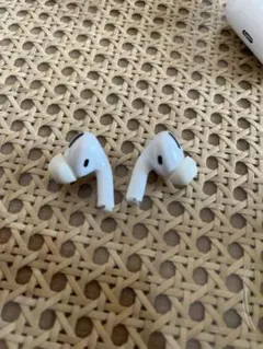 AirPods ワイヤレスイヤホン 本体のみ