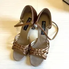 Item thumbnail for item 909dc1f3-8f6c-48be-80c9-34f38438f319