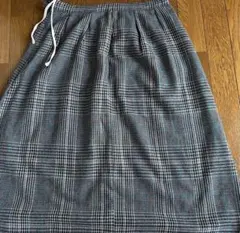 チェック柄ロングスカート