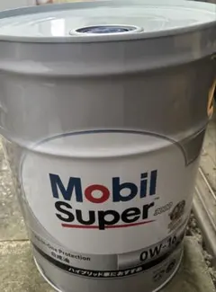 Mobil Super 3000 0W-16 エンジンオイルのサムネイル