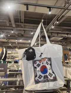 新品 adidas SEOUL トートバッグ 韓国限定 ソウル エコバッグ 白のサムネイル