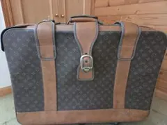 Item thumbnail for item 21b96011-53b1-4bfe-ad04-90da3b5aa8cd