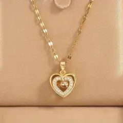 大幅値下げ！新品 ゴールド ハート ダンシングストーン ネックレス チャームのみ