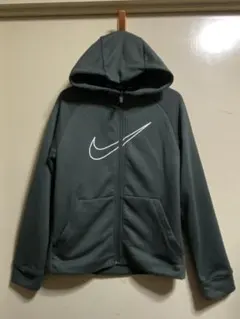 NIKE ジャージ　130〜140cm