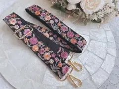 ハンドメイド　インド刺繍リボン　ショルダー紐　スマホ　ストラップ　送料込