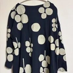 Item thumbnail for item 2c875f2d-e520-49bb-8c5e-f8b573cfc944