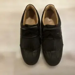 専用　TOMO&Co スニーカーのサムネイル
