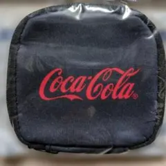 非売品!2024年★Coca-Cola カラビナ付クッションポーチのサムネイル