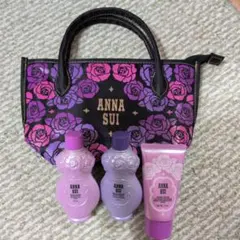ANNA SUI バラ柄ポーチセット