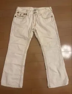 TRUE RELIGION ホワイトデニムパンツ