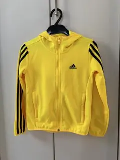 adidas イエロー フード付きジャケット 130cm