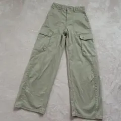 ジーユー　バレルレッグカーゴパンツSユニクロ　アメリカンホリック　コカ　ザラ好き