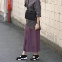 【ユニクロ】 プリーツスカート風パンツ 無地 ガウチョ パープル