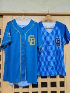 美品　中日ドラゴンズ ユニフォーム 2枚　ブルー　チェック柄可愛いアシックスのサムネイル
