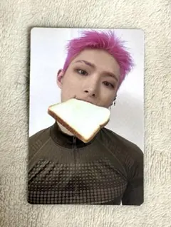 ATEEZ OUTLAW 食パン Z 封入 トレカ ミンギ