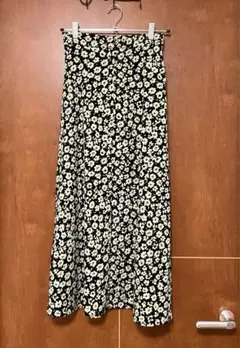 【美品】LOWRYS FARM＊花柄ロングスカート