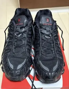 NIKE SHOX スニーカー ブラックのサムネイル