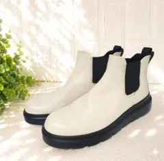 美品✨ECCO ヌーベルサイドゴア撥水 チェルシーブーツ 本革 HYDROMAXのサムネイル