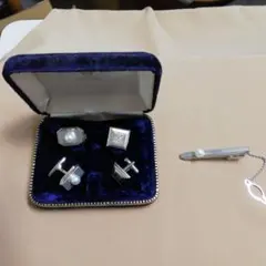 ネクタイピン&カフスボタン
