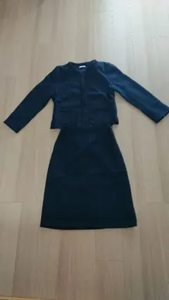 【新品タグ付】定価6500円　ダークブルー ジャケット スカート セットアップ