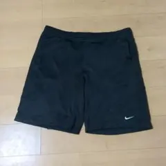 Nike ブラック ショートパンツ