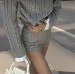 グレー ケーブル編み ニットセットアップ