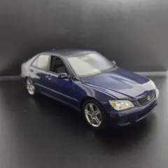 Lexus IS300 ミニカー 1/18 オートアート　アルテッツァ　ジャンクのサムネイル