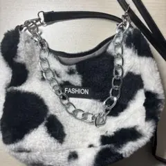 牛柄ファーショルダーバッグ