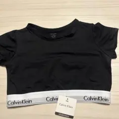 Calvin Klein クロップドトップ 黒