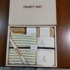 HEARTY GIFT バスマットとタオルセット