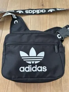 adidas originals カラースリングバッグ　男女兼用《未使用》