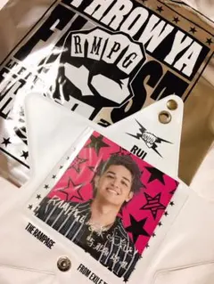 与那嶺瑠唯 ウォールポケット＆キャラクターキーホルダー2つセット