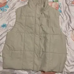 超メルカリ市/本日まで！GOOSDAYS ・軽量暖かベスト /しまむら/美品/Ｌ