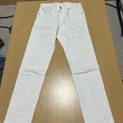 ホワイトデニムパンツのサムネイル