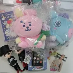 BTS フィギュア　ぬいぐるみ　まとめ売り　トレカ