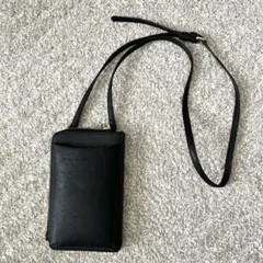 ブラック　スマホショルダーバッグ