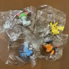 ポケモンゲットコレクションズ　ラルトス　ピカチュウ　リオル　ポカブ