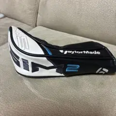 TaylorMade フェアウェーウッドカバー3番、５番ウッド用。