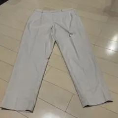 【UNIQLO】ライトベージュ スラックス L