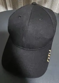 FURLA 黒 キャップ