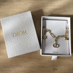 Dior ゴールド キーホルダー 星型チャーム付き