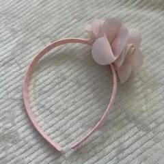 花モチーフ ピンク カチューシャ