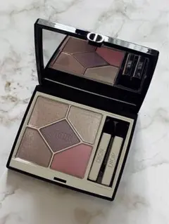 Dior アイシャドウパレット サンククルール 936