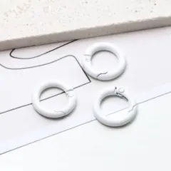 Item thumbnail for item 883844cf-49c6-4e95-b0a2-7edb42dbd56c