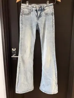 デニム　ローライズフレアパンツ